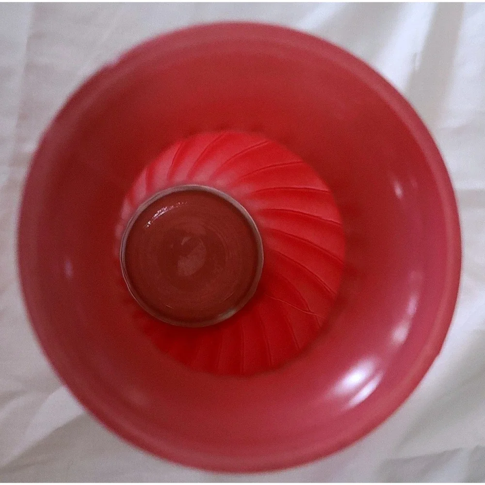 Vintage‎ Pink Optic Swirl Glass Vase Ribbed Urn Shape Decorative Flower Vase